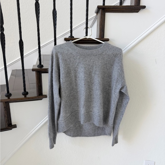 Alice + Olivia Classic Gray Cashmere Sweater
